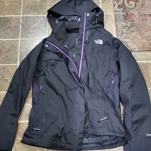 Northface women's snow jacket size medium